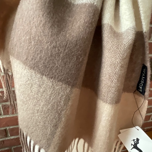 Wamsoft Wool Beige Tan Cream Plaid Fringed Scarf 12”x80”NWT - Picture 9 of 10